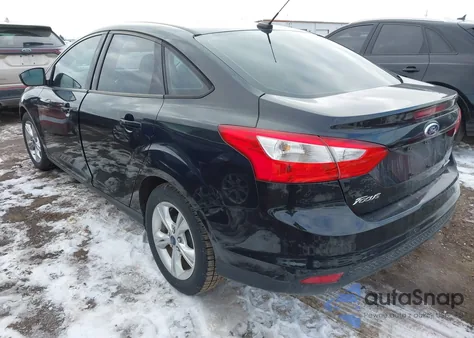 2013 Ford Focus Se z USA, uszkodzony, nr VIN 1FADP3F28DL300726